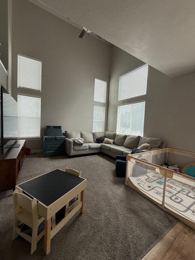 Building Photo - 4111 W 1650 N