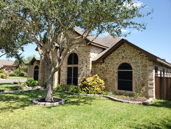 Foto del edificio - 2432 Xavier