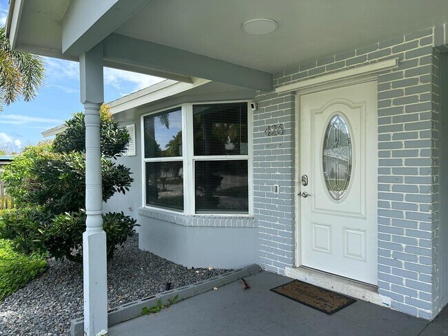 Foto del edificio - 426 SW 8th Ave