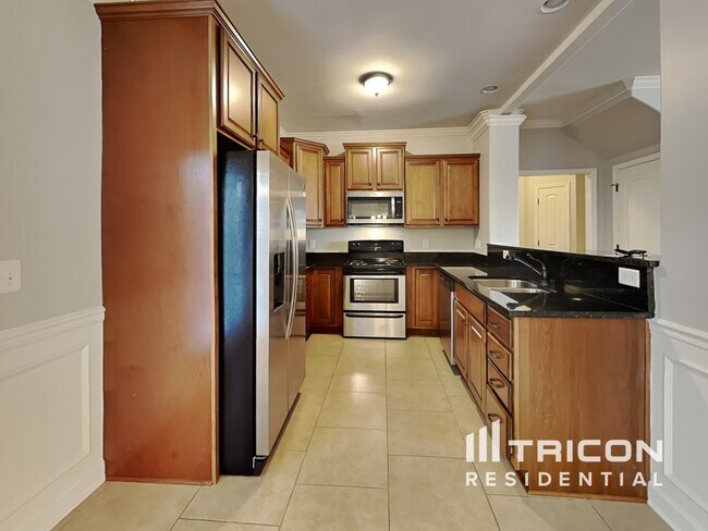 Foto del edificio - 3125 Hidden Creek Dr