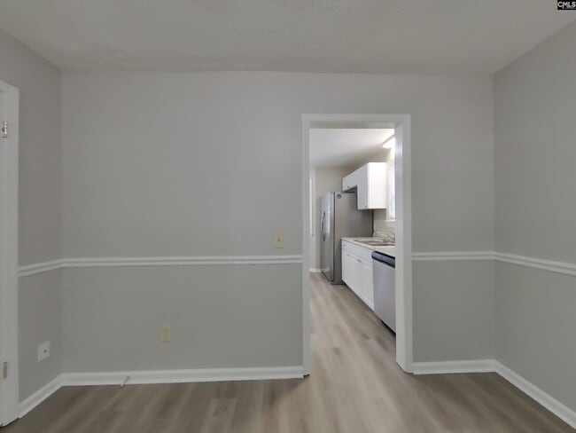 Building Photo - 120 Kenton Dr
