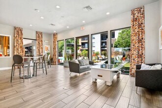 Building Photo - 15164 N 140th Dr