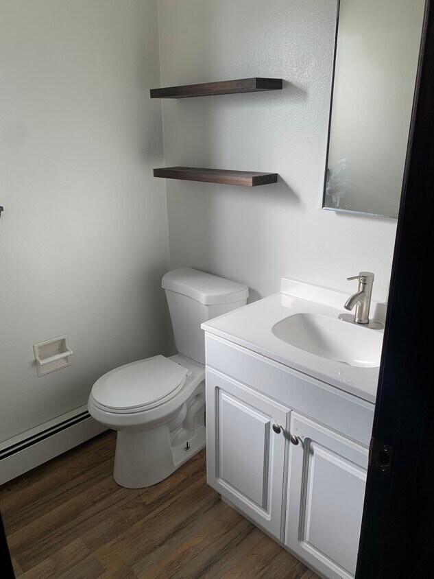 Primary Photo - 1402 Maclovia St
