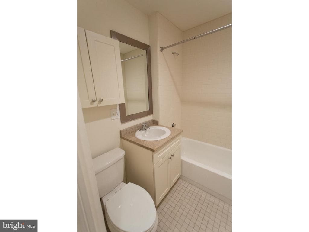 Foto principal - 924 Pine St