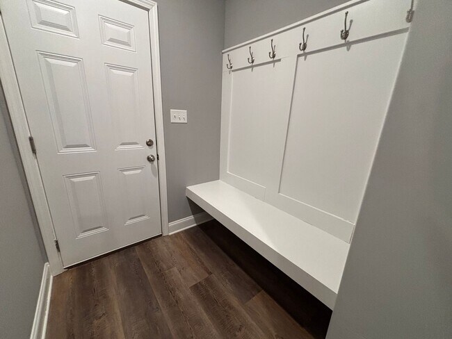 Foto del edificio - 9991 Messana St