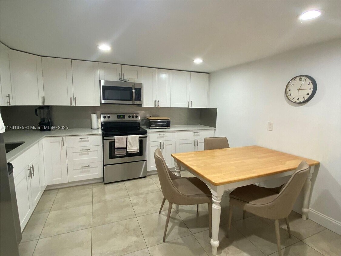 Photo - 1301 NE 7th Street 101, Hallandale Beach, FL 33009