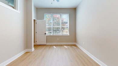 Interior Photo - Towson Promenade