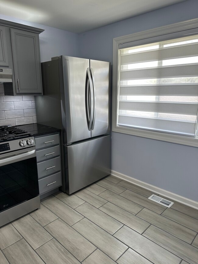 Building Photo - 134 Barcliffe Ln