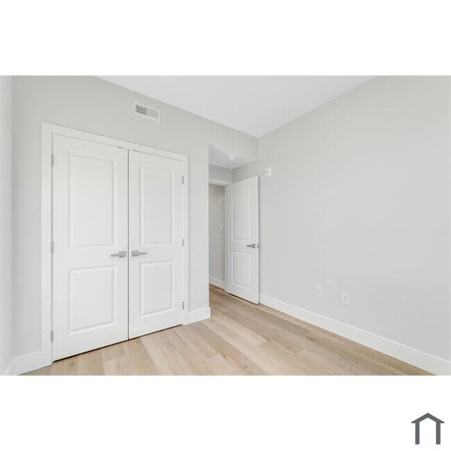 Foto del edificio - 3213 N 13th St