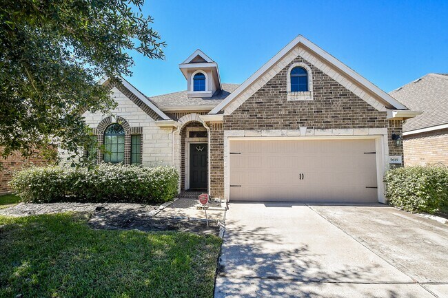 Foto del edificio - 5619 Drumlin Field Way