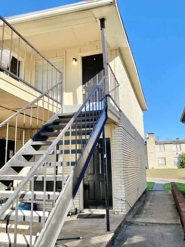 Foto del edificio - 1803 Roman Rd