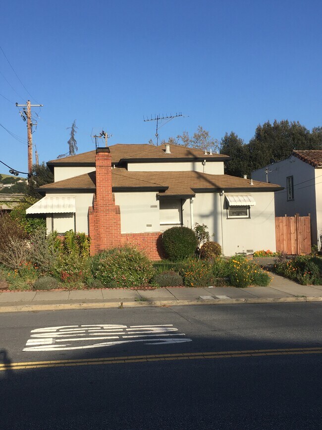 Foto del edificio - 500 Fortuna Ave