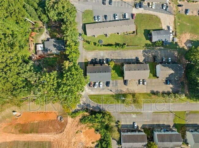 Foto del edificio - 245 Herndon Way