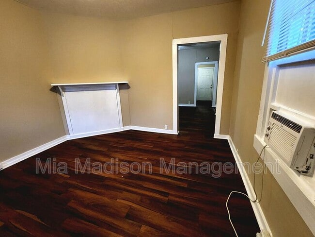 Foto del edificio - 250 Ferrill St