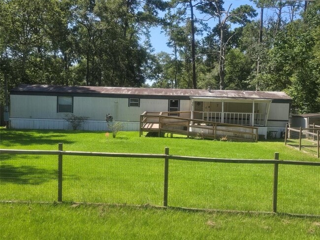 Building Photo - 215 Co Rd 429