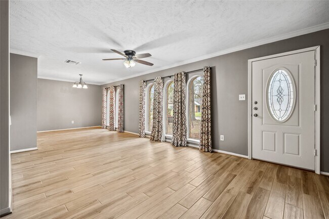 Foto del edificio - 2159 River Village Dr