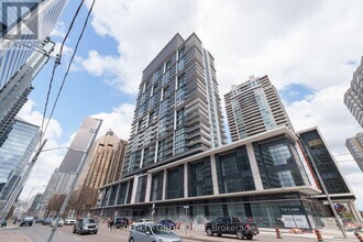 Building Photo - 4955-4955 Yonge St