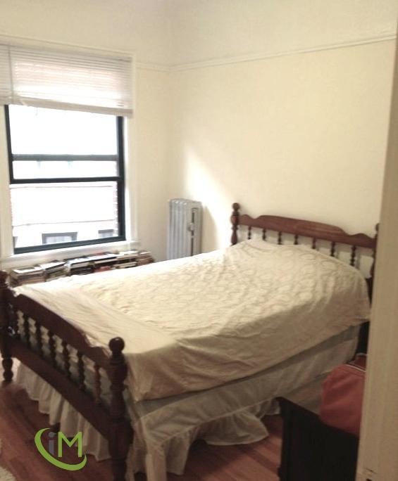 Primary Photo - 1419 W Sherwin Ave