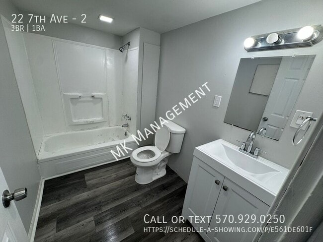 Building Photo - 22 7th Ave