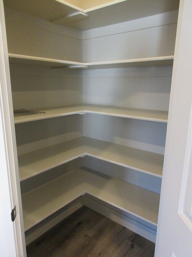 Foto del edificio - 3 Bedroom - 2.5 bathroom - in the heart of...