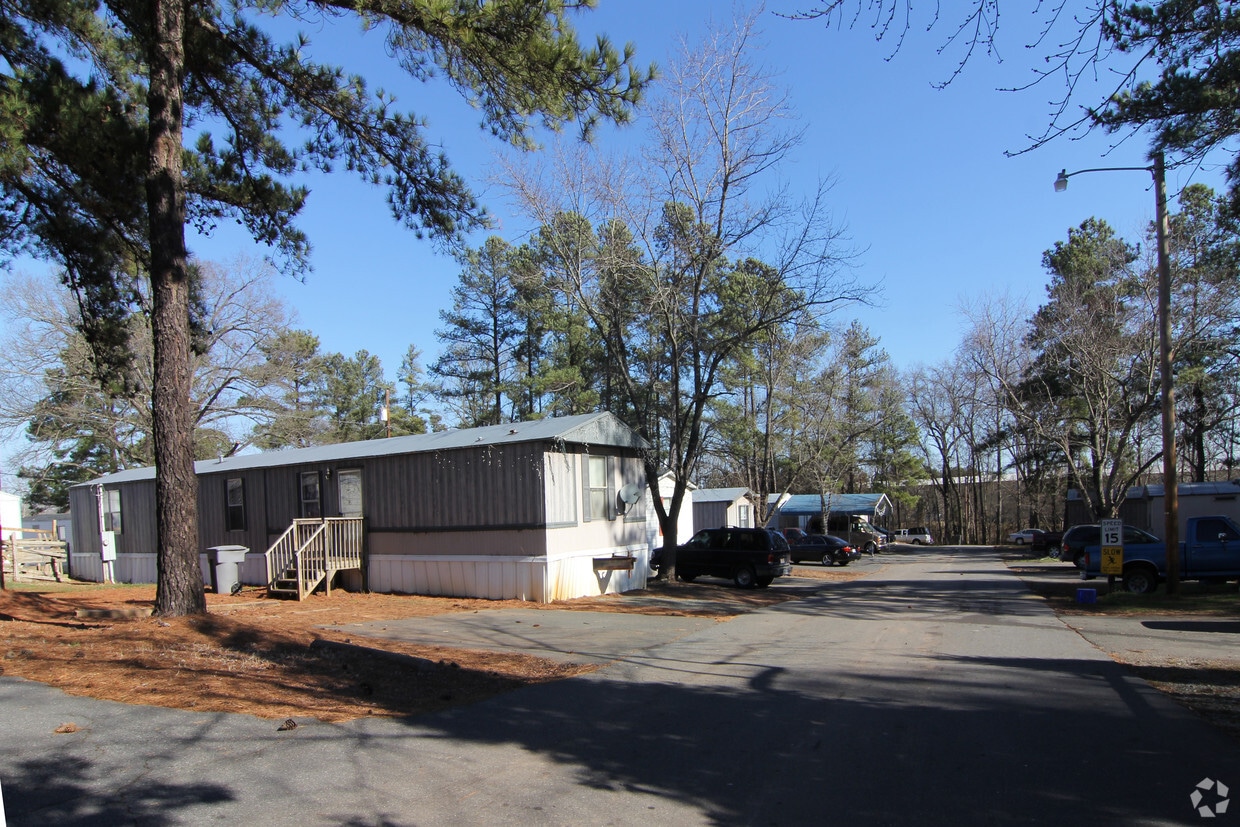 620 Castle Rd, Monroe, NC 28110 Apartments in Monroe, NC