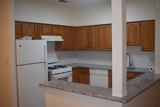 Building Photo - 815 Dominick Ct