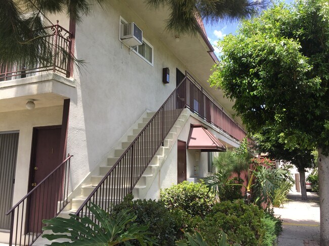 Foto del edificio - 3746 S Canfield Ave