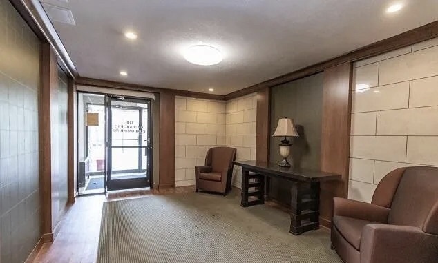 Building Photo - 3540 Hennepin Ave