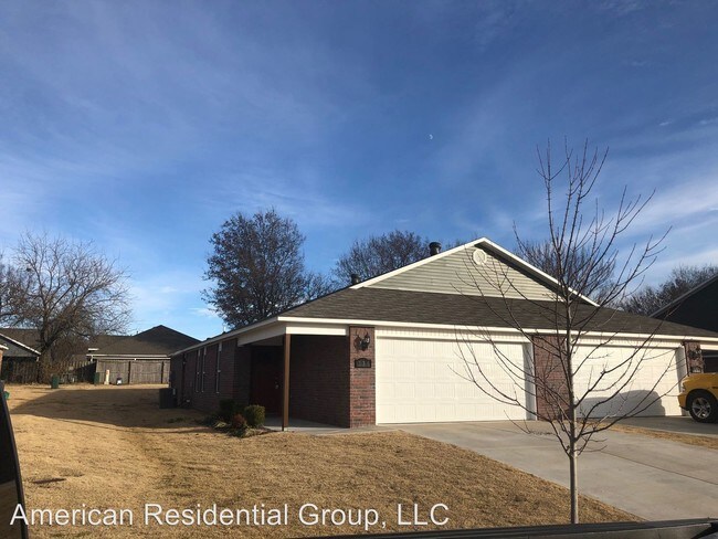 Building Photo - 3 br, 2 bath House - 236 N Marietta Way