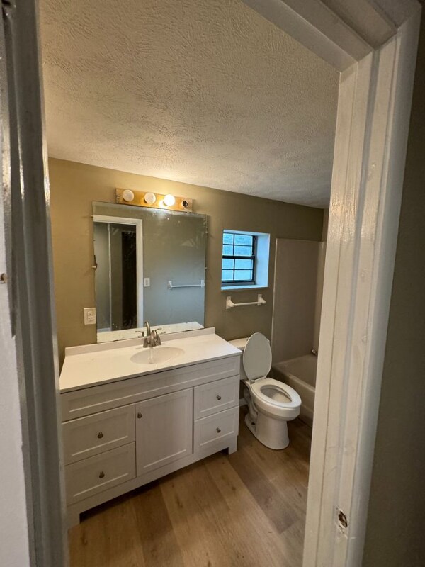 12450 SE 99th Ave Unit 1 first floor, Belleview, FL 34420 Room for