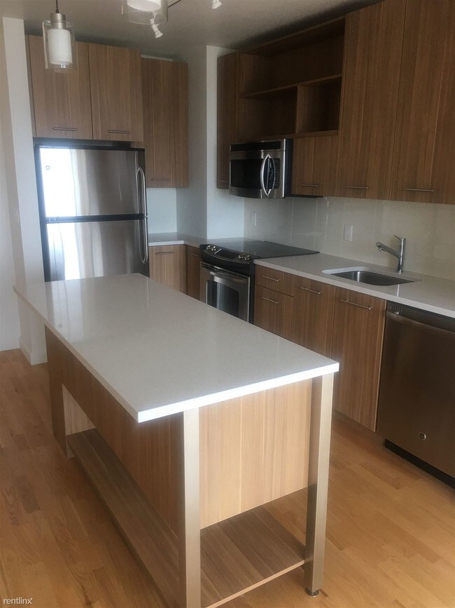 Foto del edificio - 661 Washington St