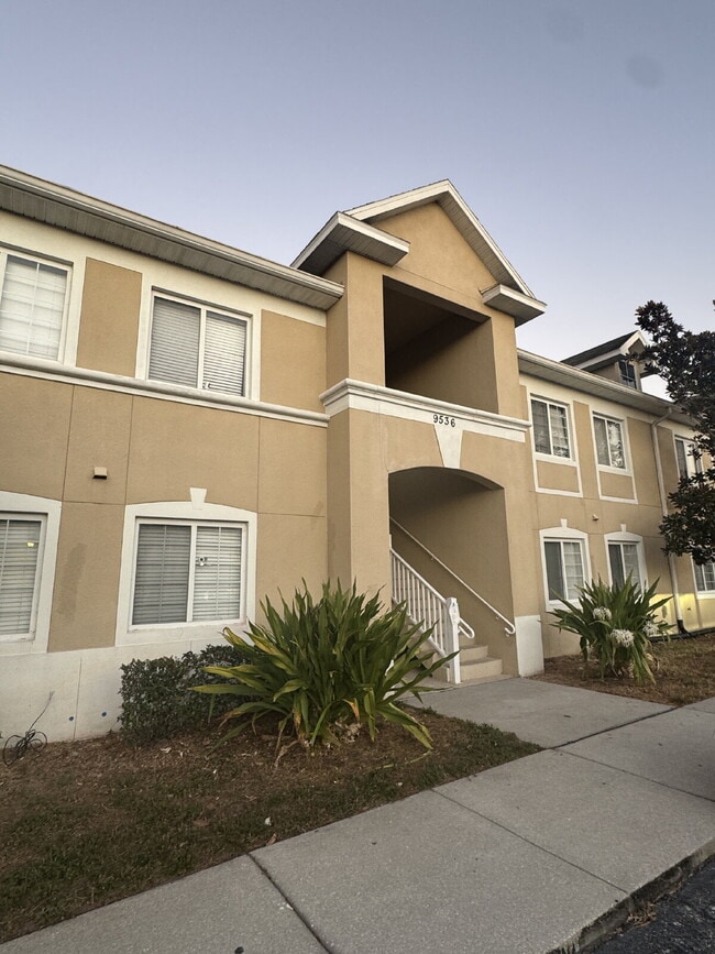 Foto del edificio - "Charming 3-Bed, 2-Bath Gem in Riverview – Spacious 1151 Sq. Ft. Haven Awaits!"