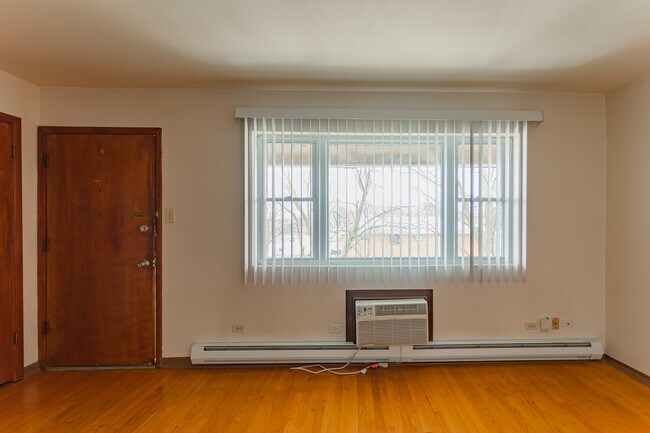Foto del edificio - 6256 W 64th Pl