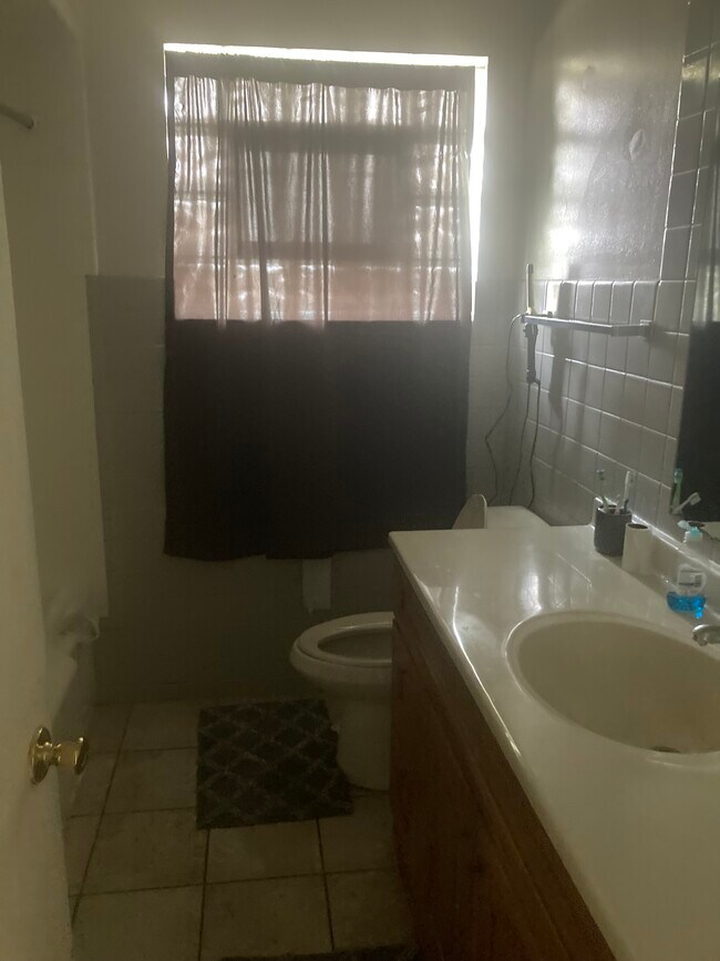 955 Elder Rd Unit 2N, Homewood, IL 60430 Apartments in Homewood, IL