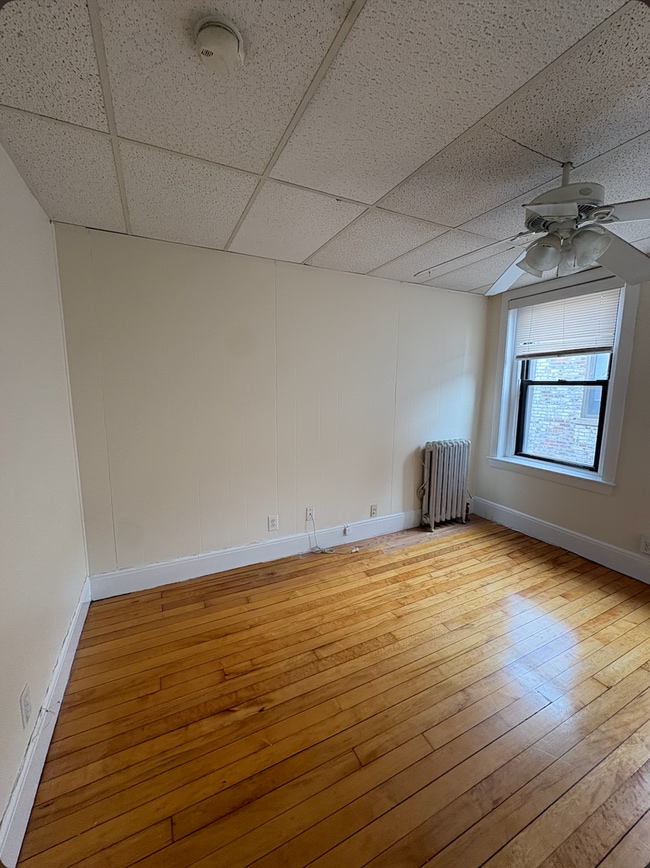 Building Photo - 437 Cambridge St