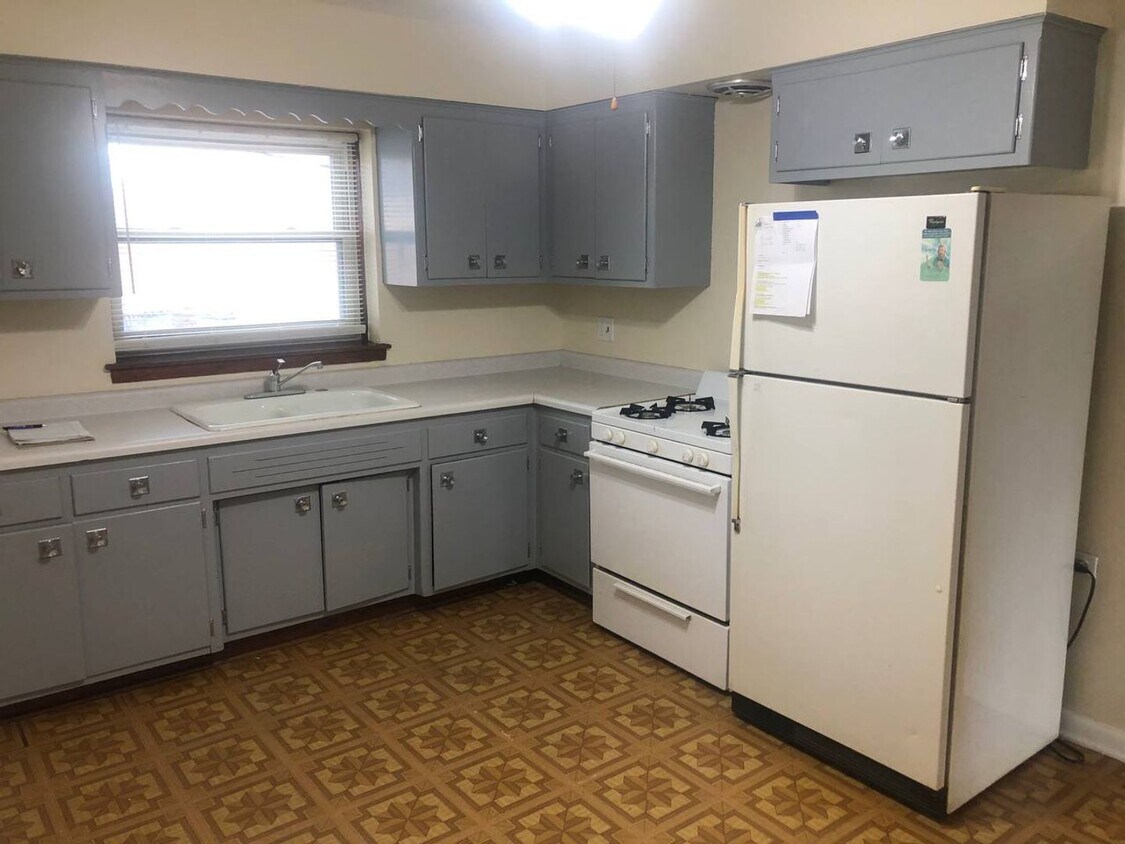 Foto principal - 8101 W Grand Ave