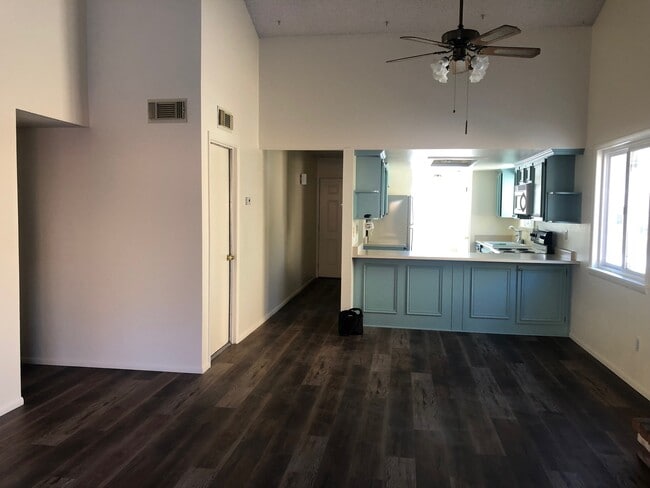 Dining room and kitchen - 2520 E Cassidy Ln