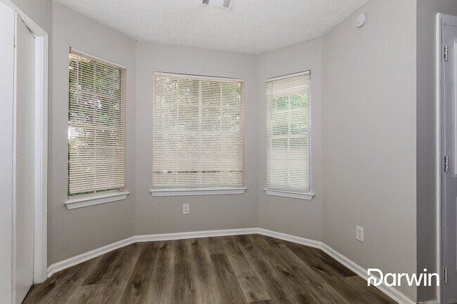 Foto del edificio - 378 Fieldgreen Dr