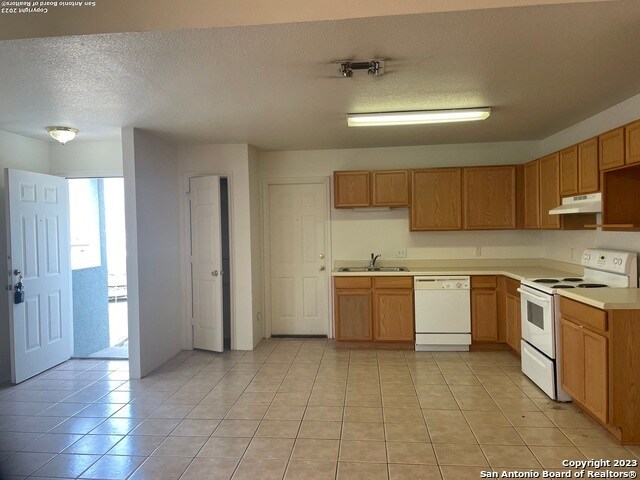 Foto del edificio - 4415 Terra Summit Rd