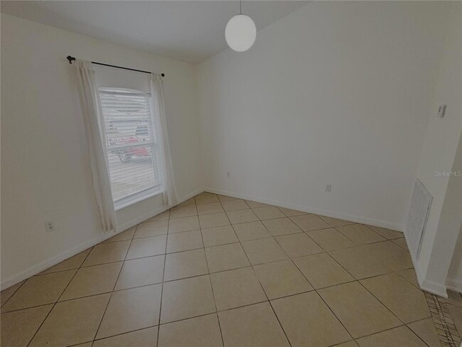 Building Photo - 3668 SW 133rd Loop