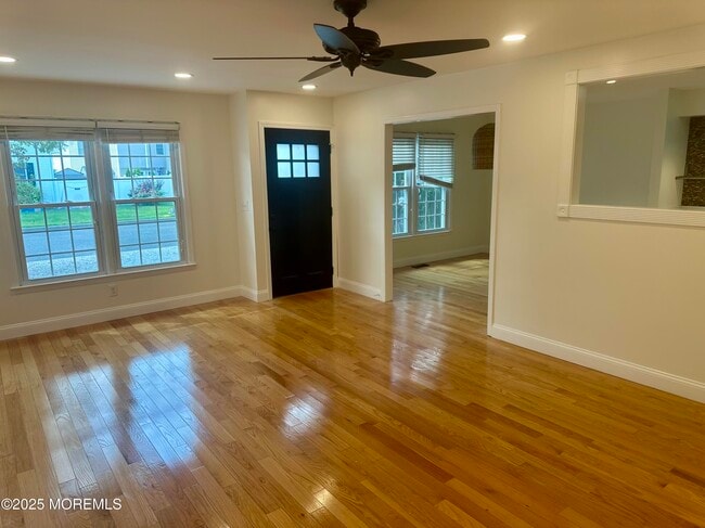 Foto del edificio - 1504 Ivy Rd