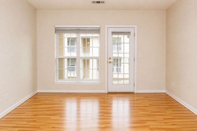 Building Photo - 4551 Strutfield Ln