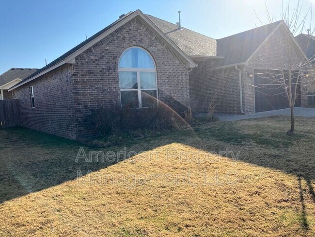 Foto del edificio - 15609 S Broadway St