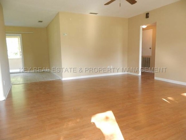 Building Photo - 5320 Lee Ann Dr