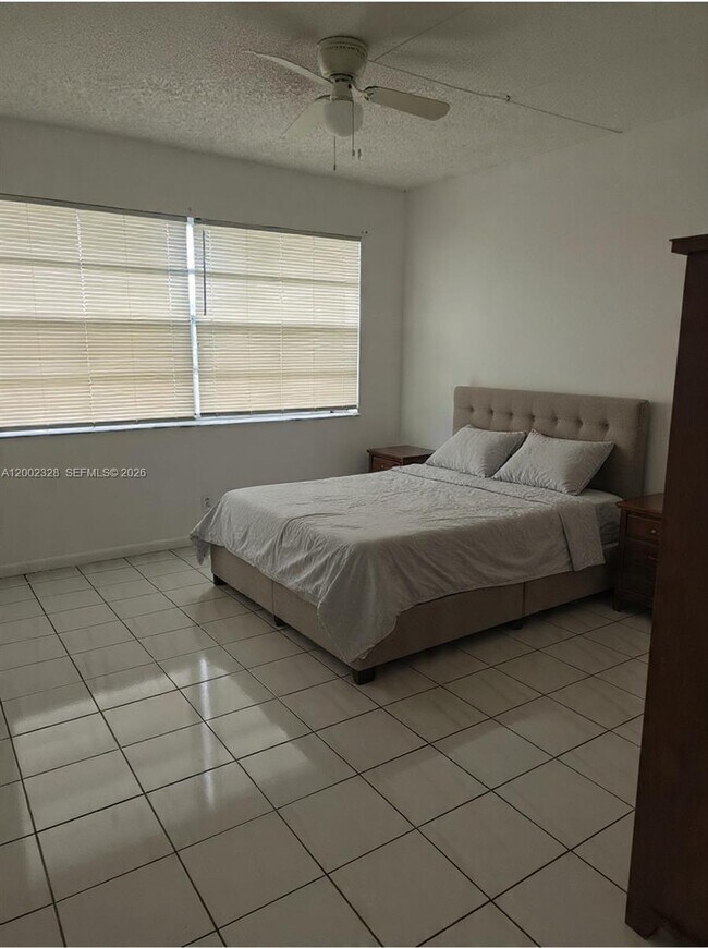 Foto del edificio - 3070 NW 48th Terrace