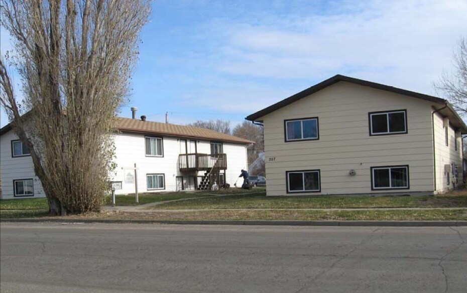 Primary Photo - 307-309 N 18th St