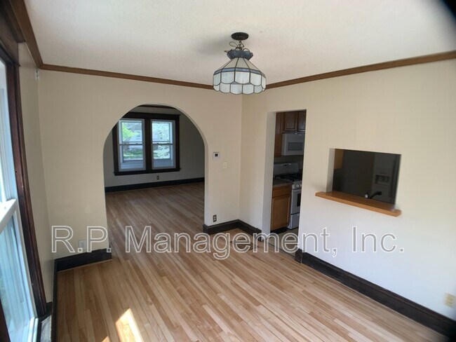 Foto del edificio - 894 21st Ave SE