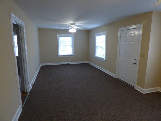 Building Photo - 1009 Greenland Dr
