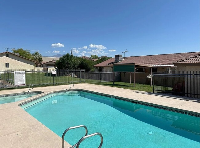 Foto del edificio - Single-Level 3 Bedroom Townhome in St. George