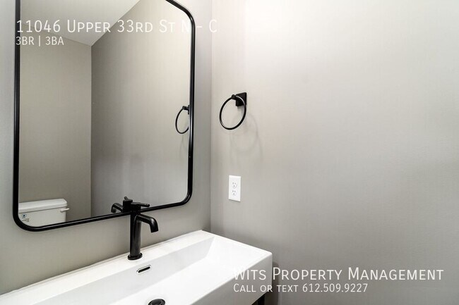 Foto del edificio - 11046 Upper 33rd St N